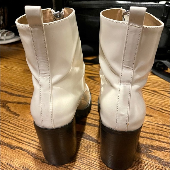 White ankle boots - Picture 3 of 3